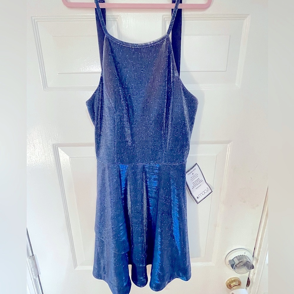 Gorgeous NEW blue party dress From MACYS size 11